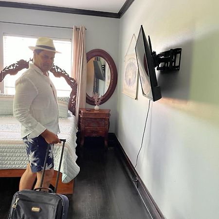Heavenly Suite In Little Havana Free Parking Miami Extérieur photo